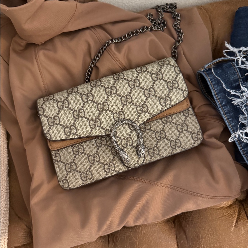 Gucci dup e super mini dionysus